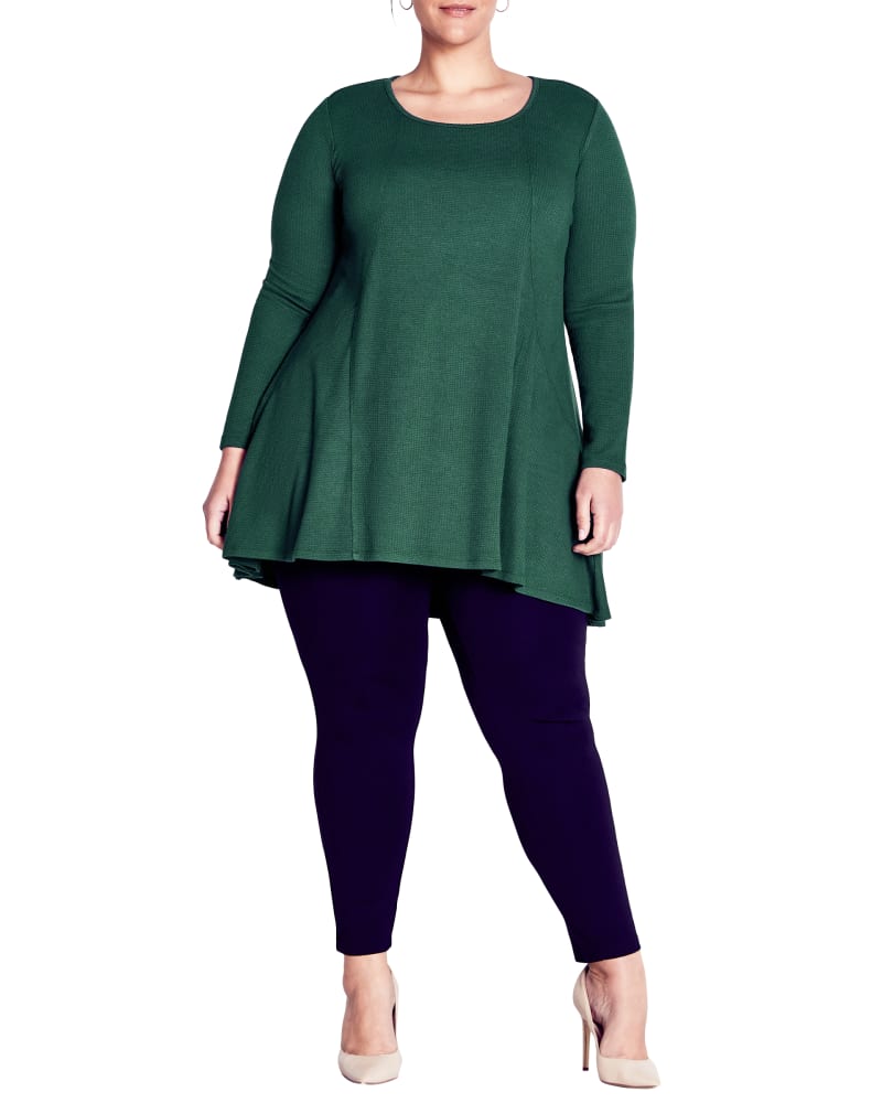 Front of a model wearing a size 14 TUNIC ZEE in Pine by Zim & Zoe. | dia_product_style_image_id:256525
